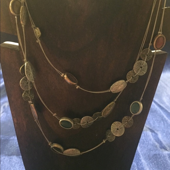 ⚡️NWOT-Matching statement necklace & earrings - Picture 3 of 8